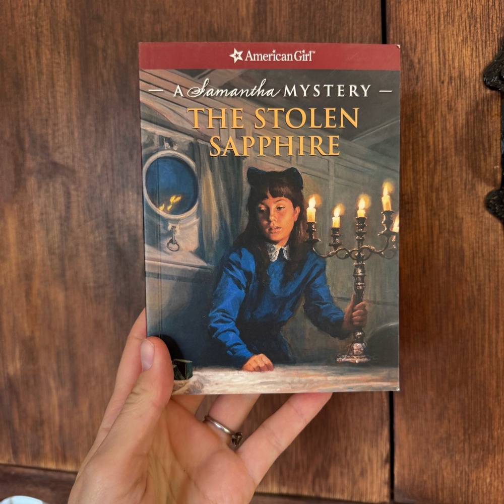 The Stolen Sapphire: A Samantha Mystery American Girl